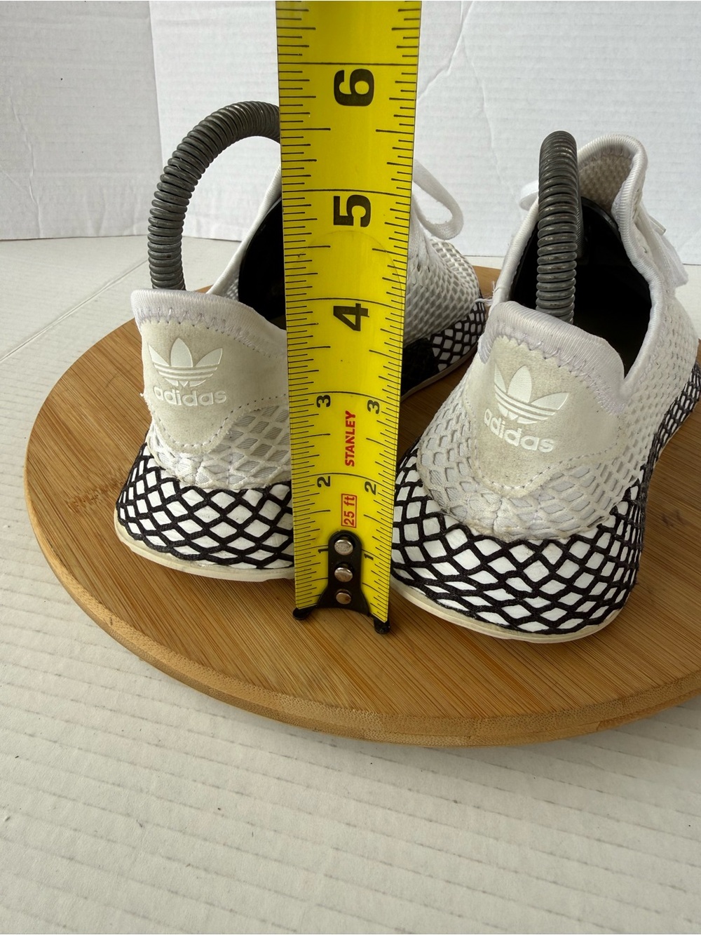 Adidas Deerupt Cloud Runner Sneakers White/Black Mesh Men's 6 Women's 7 AQ1790 - Picture 5 of 12